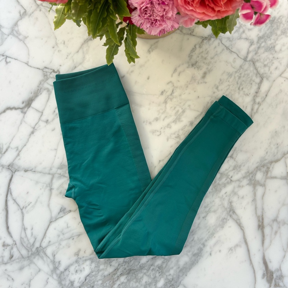 LULULEMON Zone In Tight Forage Teal 28” 8
